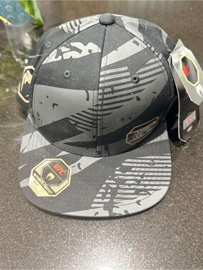 UFC Black & Gray Graphic Flat-Brim Cap